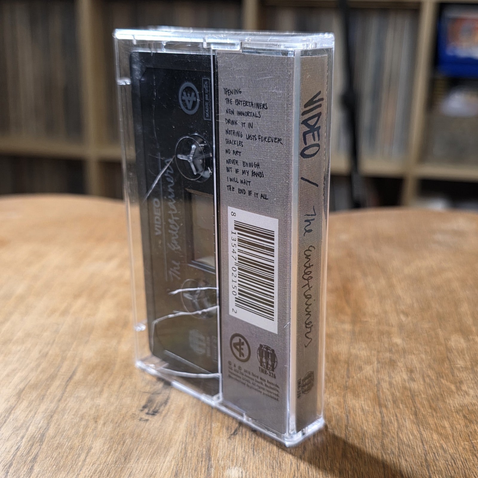 Video - The Entertainers Cassette Album 2015 Lo-Fi Indie