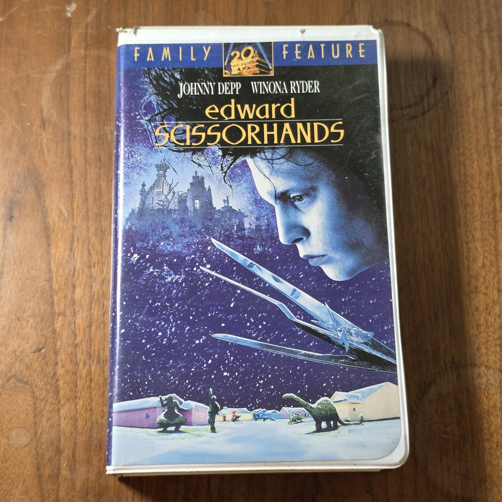 Edward Scissorhands VHS 1990 Fantasy Drama Johnny Depp Clamshell