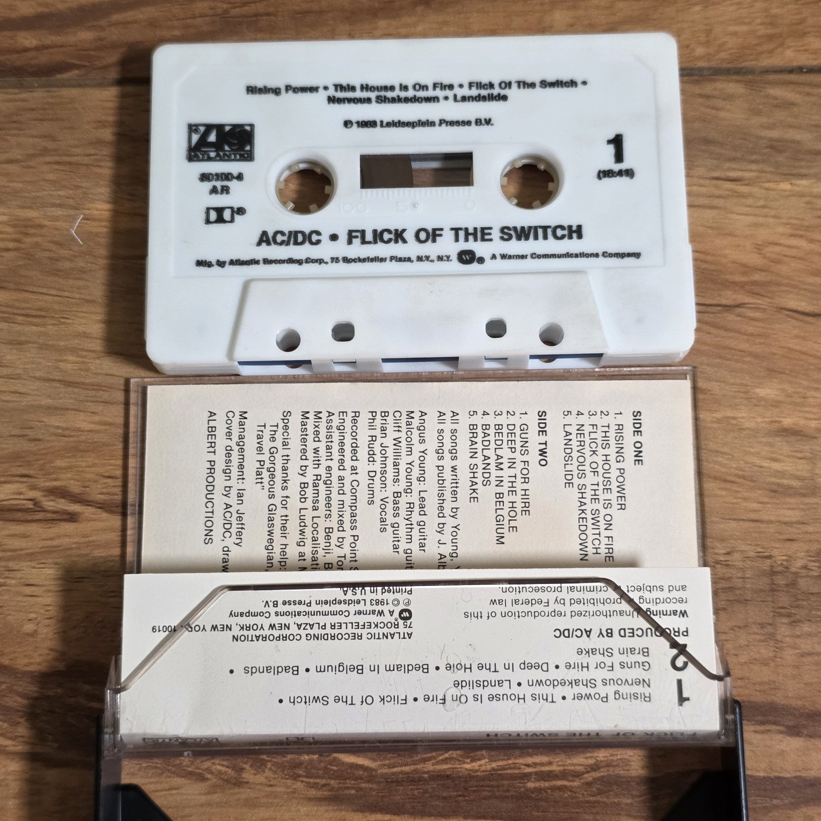 AC/DC - Flick Of The Switch Cassette Album 1983 Hard Rock