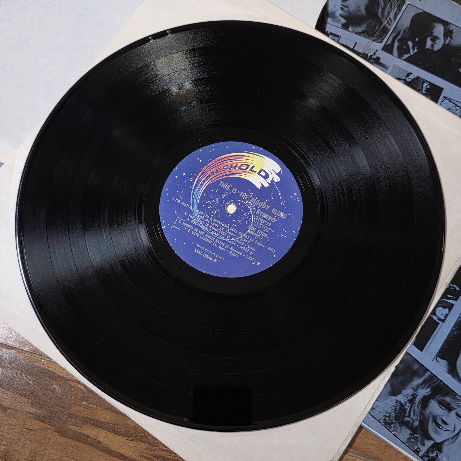 The Moody Blues - This Is The Moody Blues Compilation 1974 Rock Vinyl LP 12" VG+
