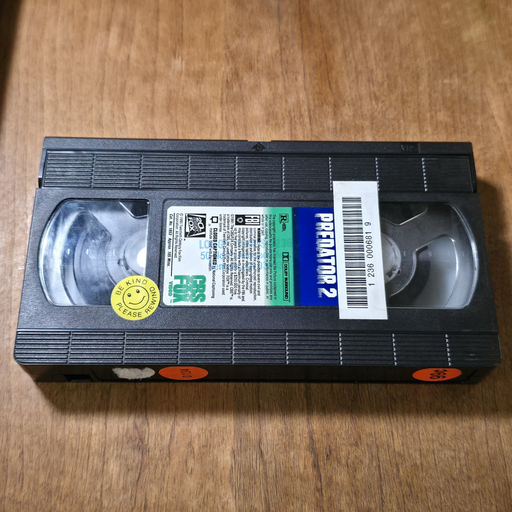 Predator 2 VHS 1996 Sci-Fi Action Danny Glover Gary Busey